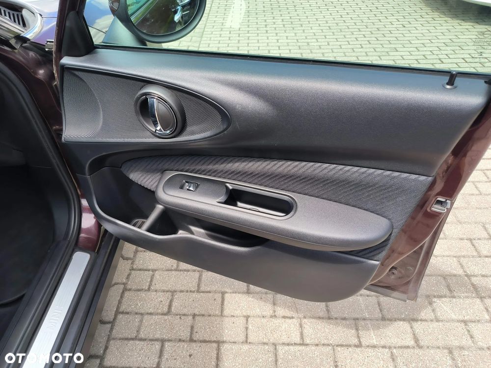 MINI Clubman One Blackyard - 27