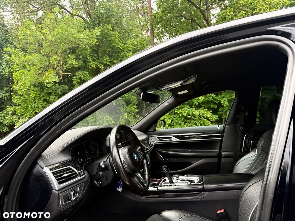 BMW Seria 7 740d xDrive sport - 11