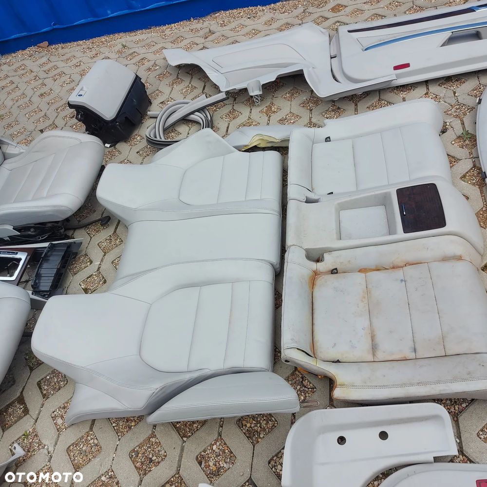 WNETRZE KOMPLETNE FOTELE KANAPA MERCEDES E W207 COUPE ORYGINAL DEMONTAZ BOCZKI DYWANY OSLONY PODLOKIETNIK - 6
