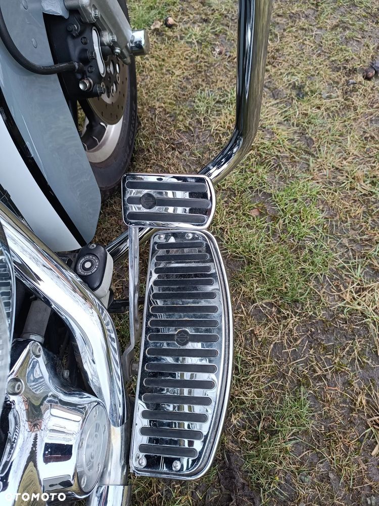 Harley-Davidson Touring Road Glide - 19
