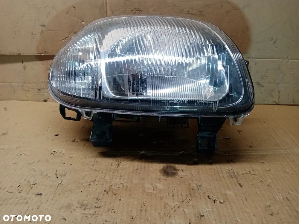 Lampa prawy przód przednia prawa Renault Clio II - 2