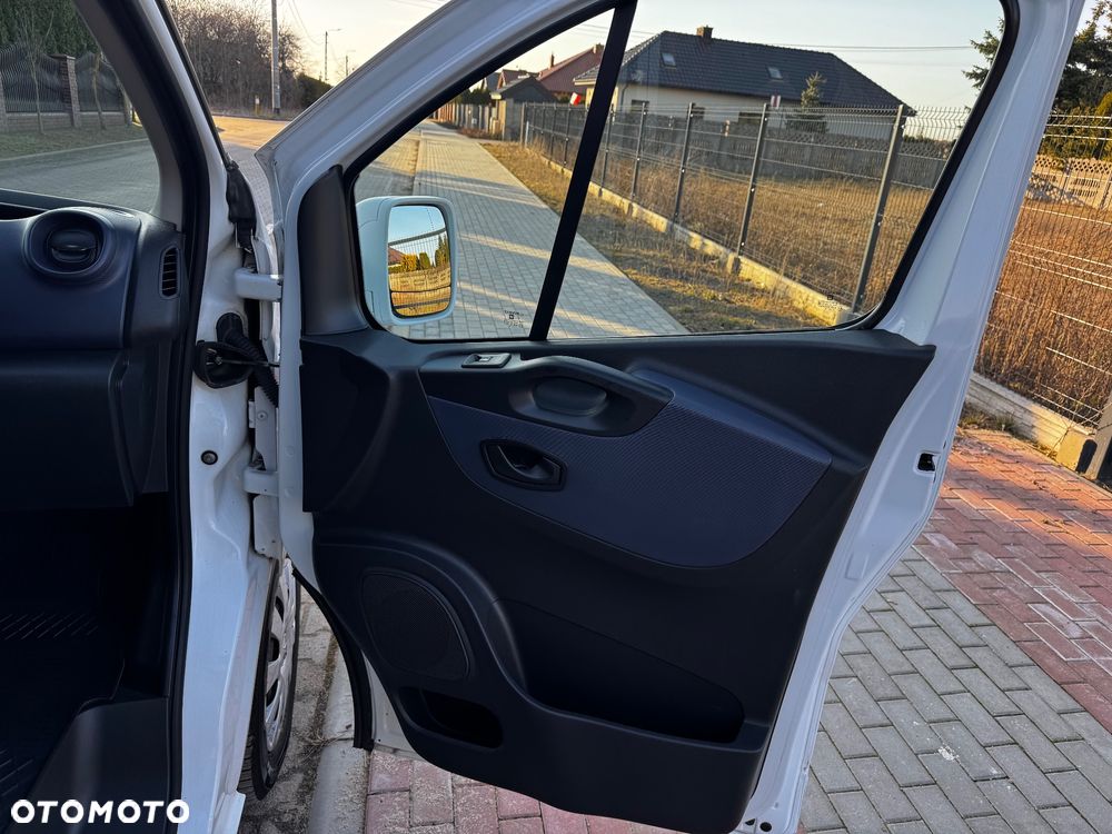 Opel Vivaro - 27