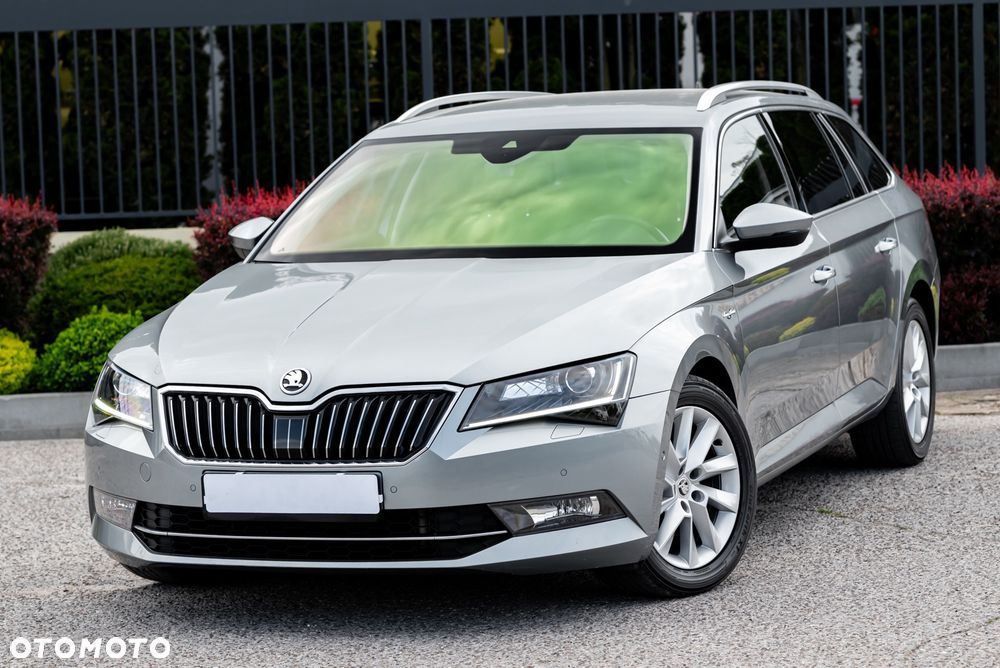 Skoda Superb 2.0 TDI 4x4 L&K DSG - 6