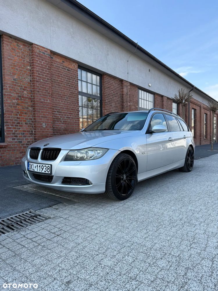 BMW Seria 3 320d DPF - 1