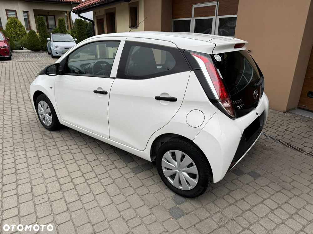 Toyota Aygo 1.0 VVT-i Sprint EU6 - 10