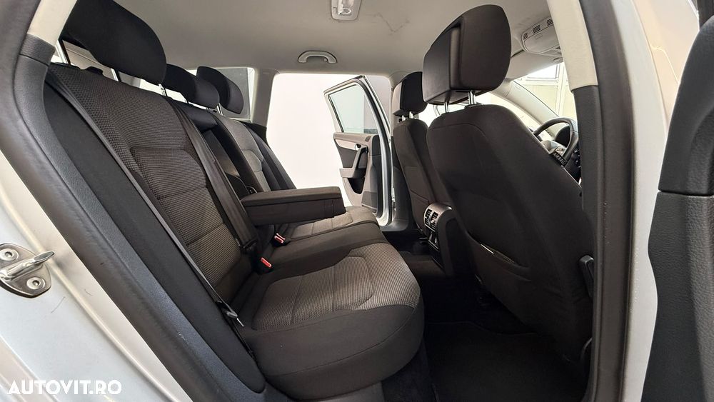 Volkswagen Passat 1.6 TDI BlueMotion - 9