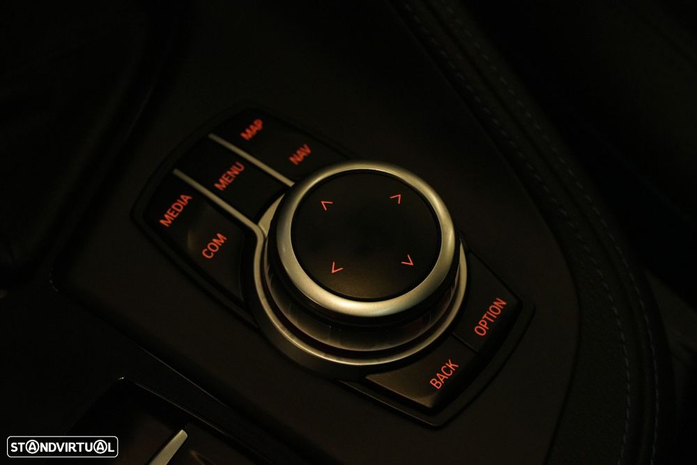 BMW X2 16 d sDrive Auto Pack M - 27