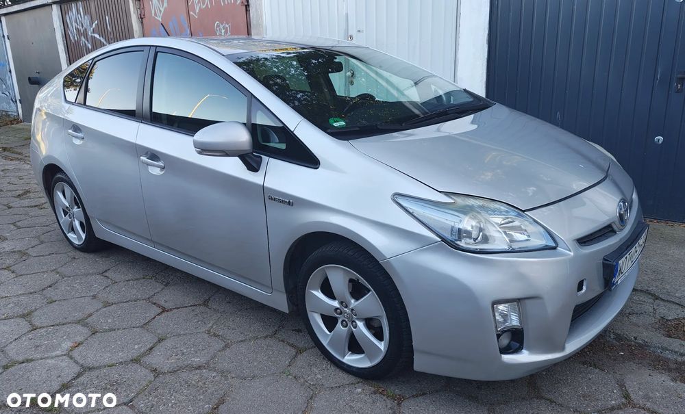 Toyota Prius 1.8 HSD Sol - 1