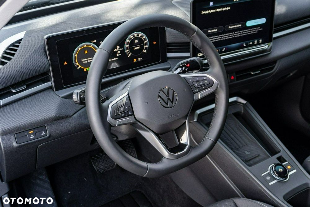 Volkswagen T-Roc - 17