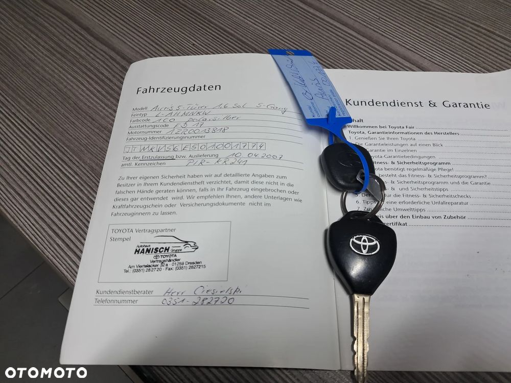 Toyota Auris 1.6 VVT-i Executive - 21