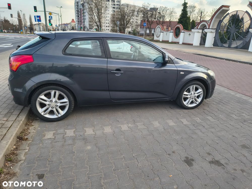 Kia Ceed - 3