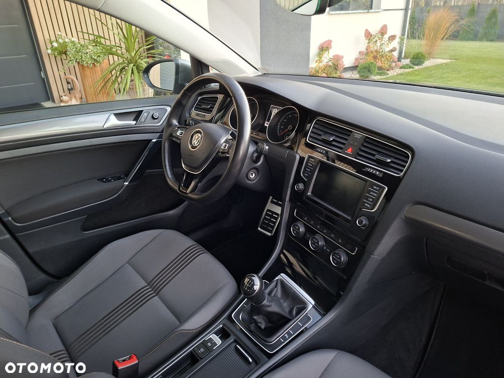 Volkswagen Golf - 7
