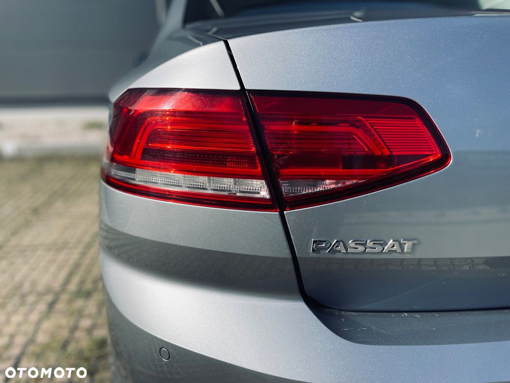 Volkswagen Passat 1.4 TSI BMT Comfortline - 8