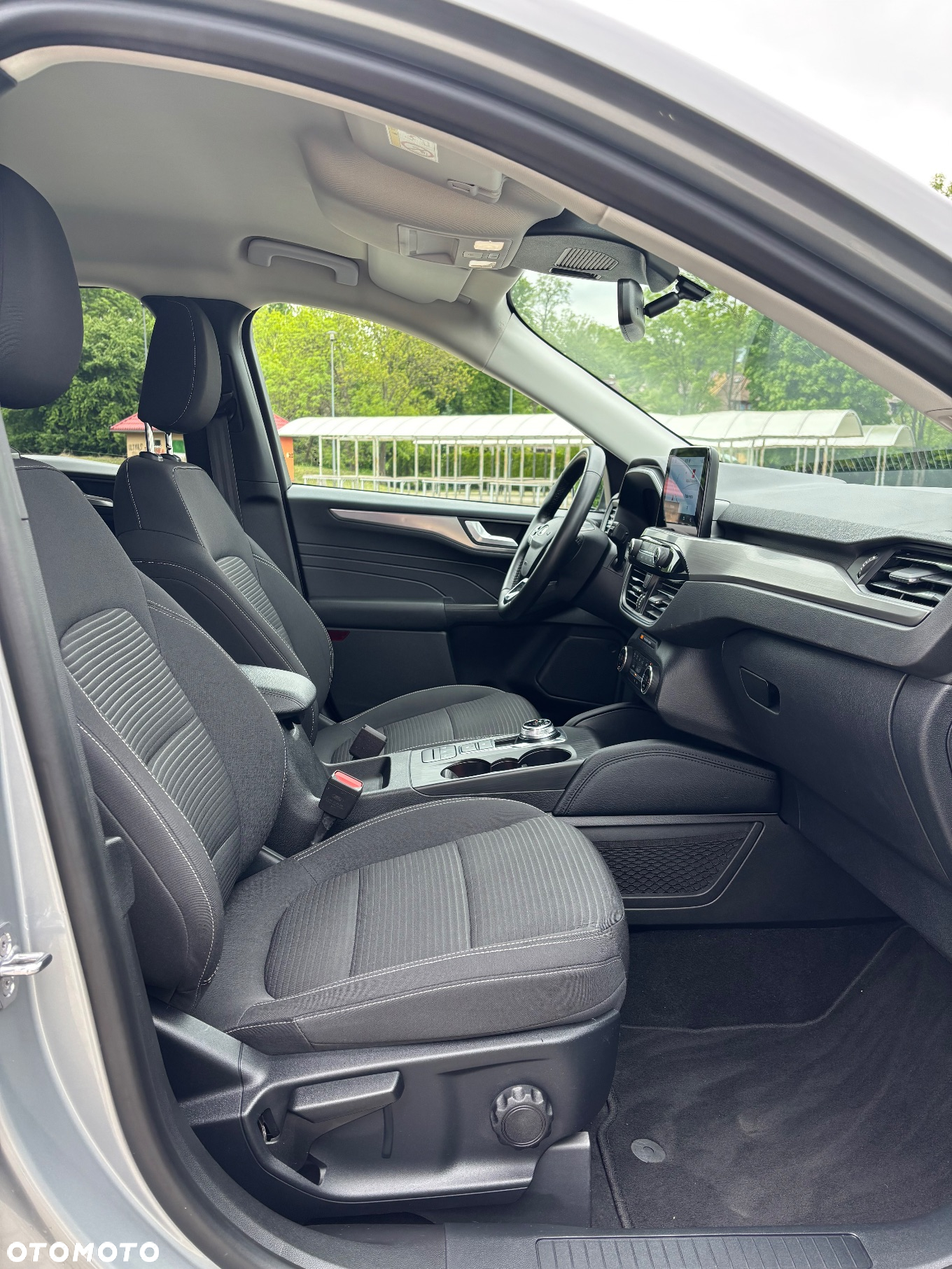 Ford Kuga 2.5 FHEV FWD Titanium - 14