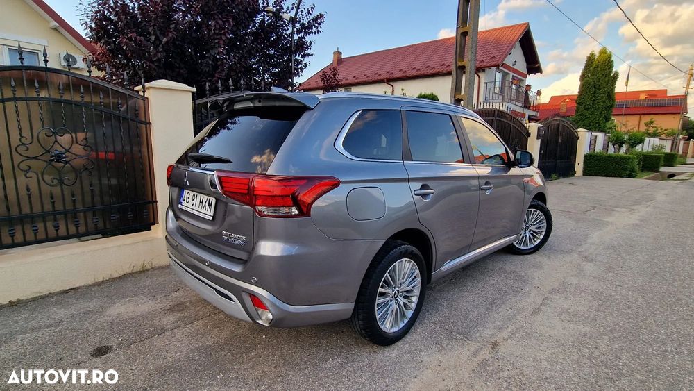 Mitsubishi Outlander 2.4 4WD Diamant+ - 15