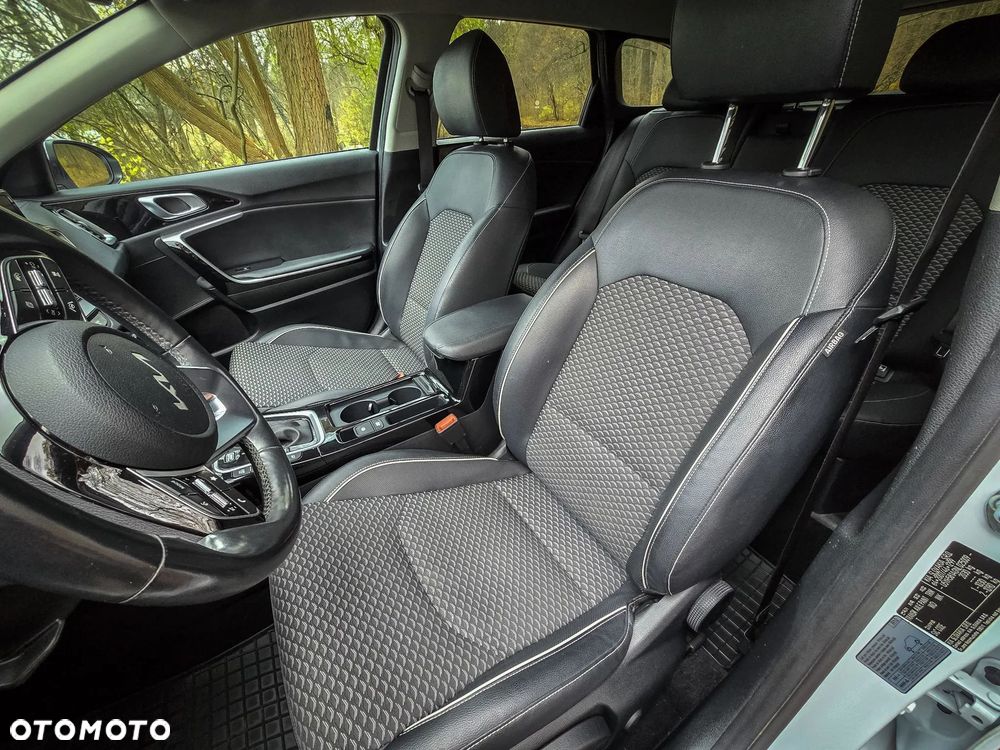 Kia Ceed 1.6 GDI PHEV L Business Line DCT - 5