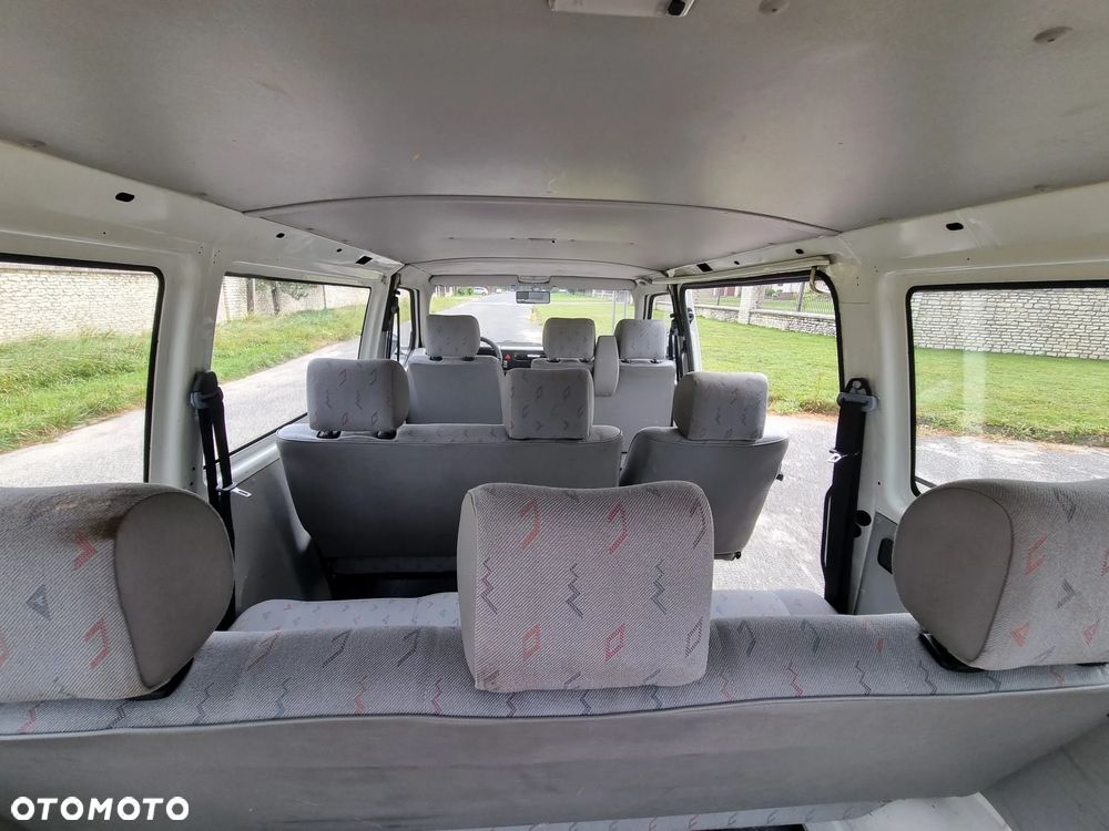 Volkswagen Transporter Mixt - 28