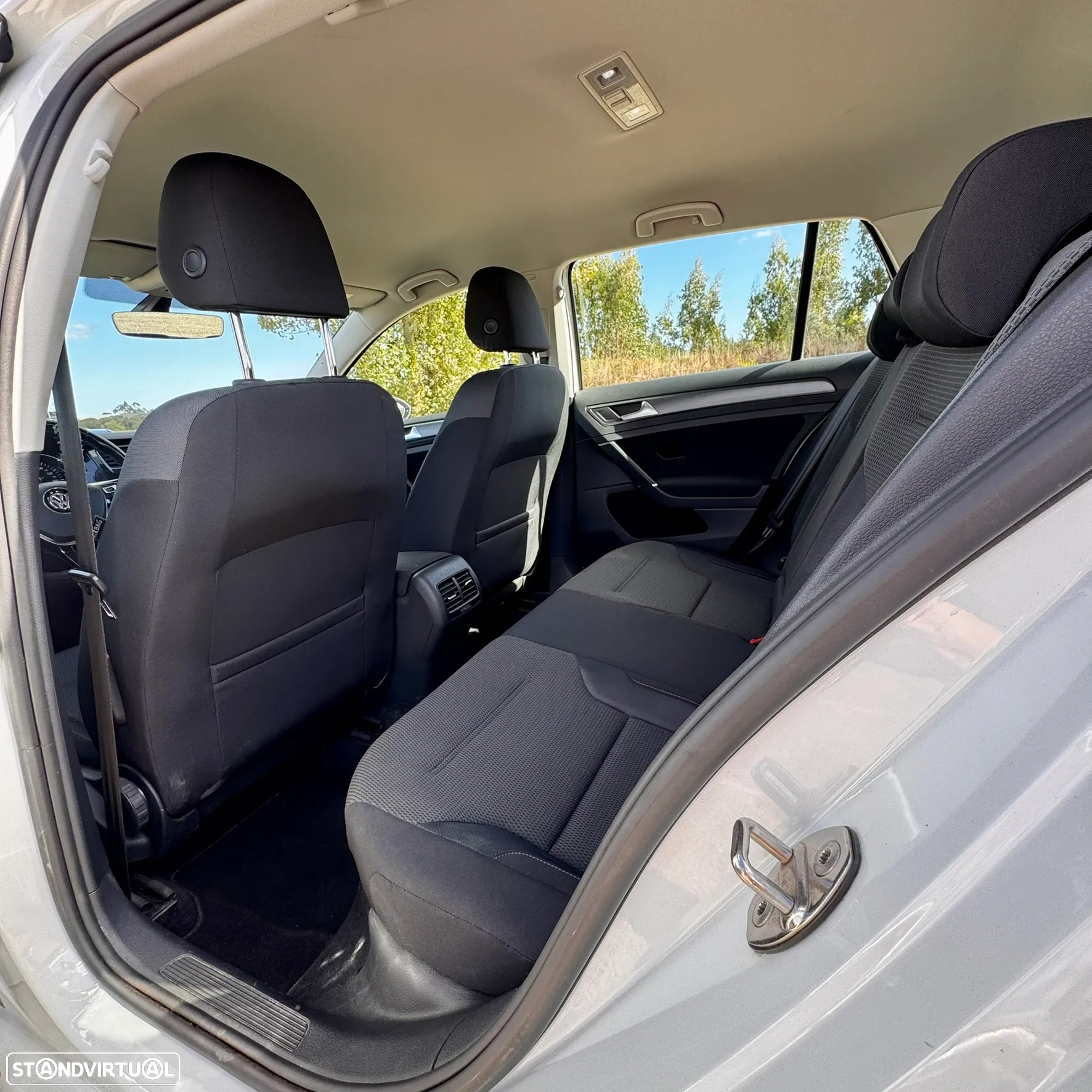 VW e-Golf AC/DC - 22