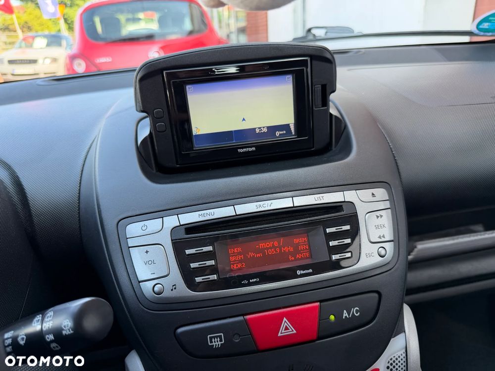 Toyota Aygo 1.0 VVT-i Sol EU5 - 16