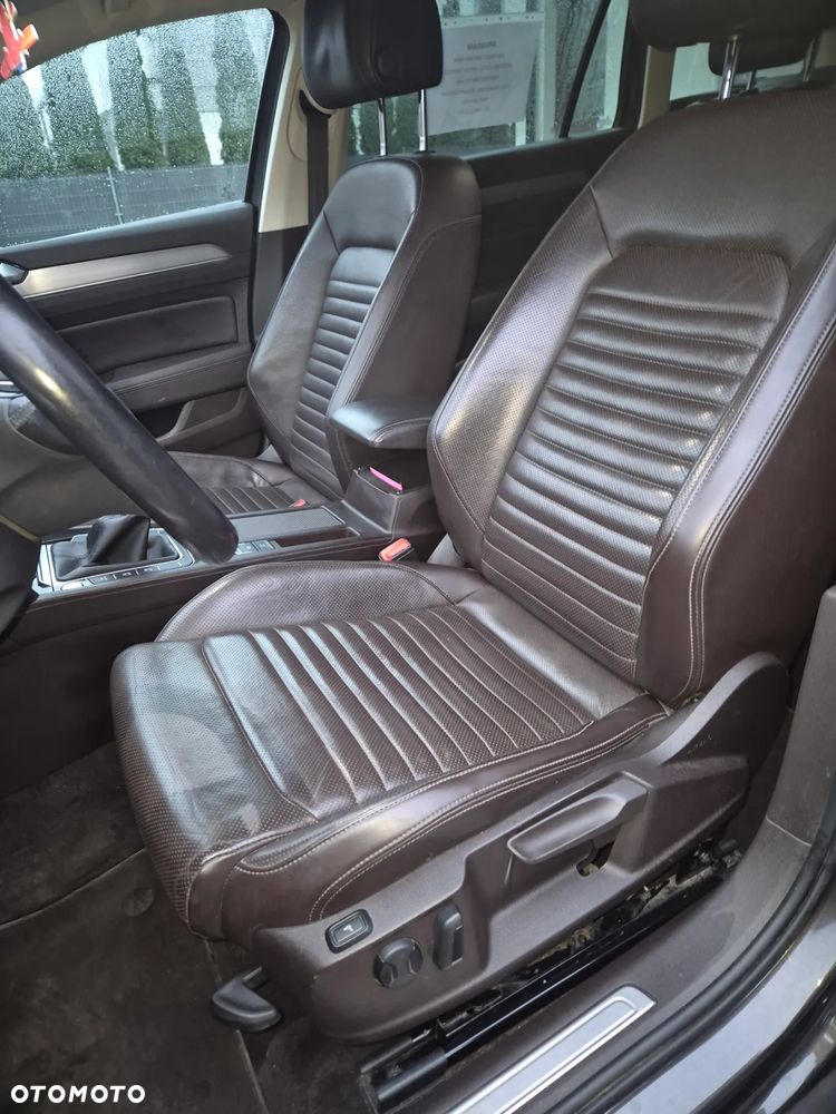 Volkswagen Passat 1.8 TSI BMT Highline - 12