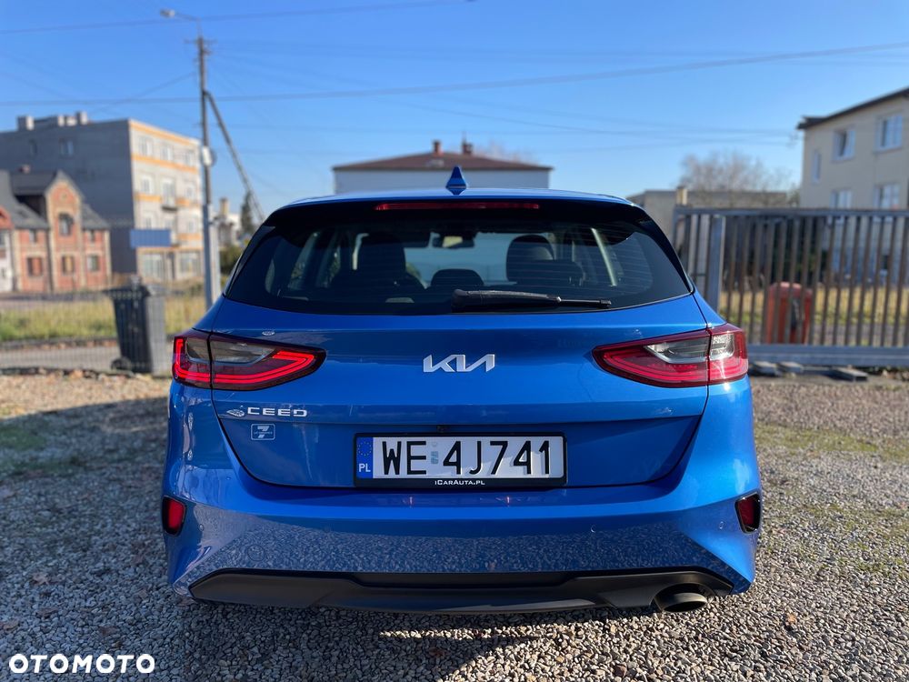 Kia Ceed 1.5 T-GDI M - 13