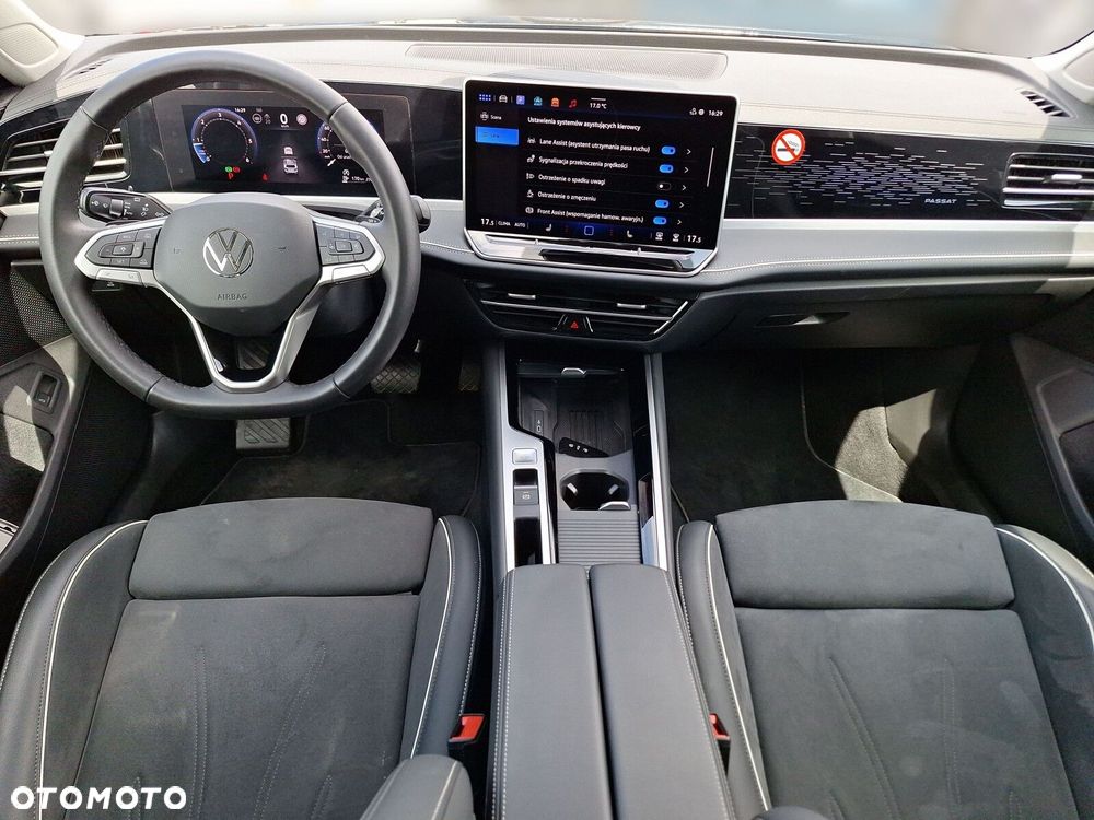 Volkswagen Passat - 16