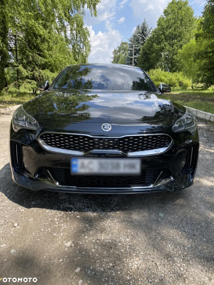 Kia Stinger - 3