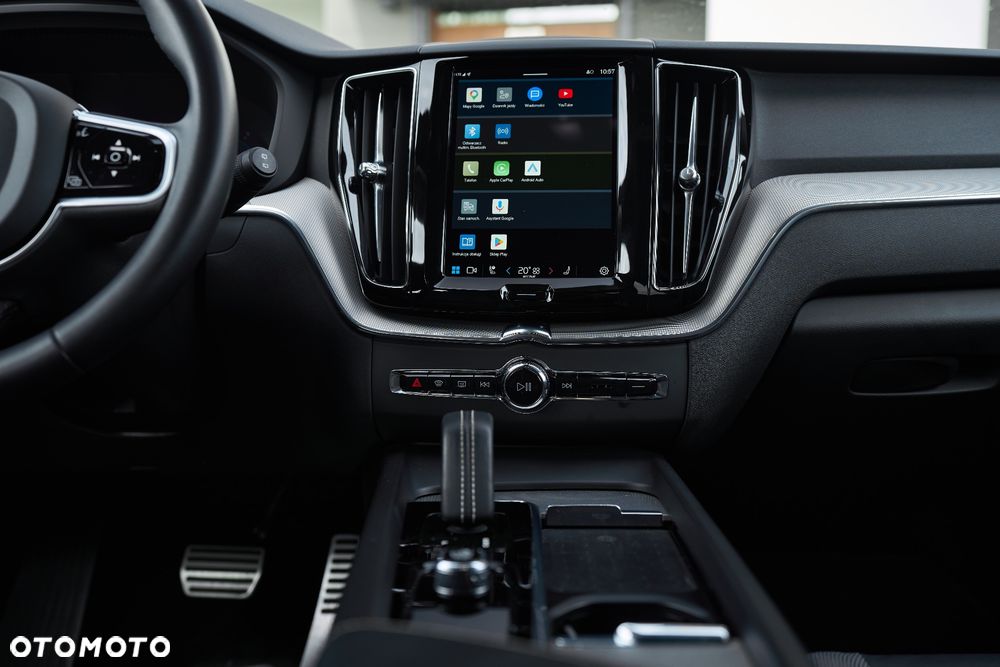 Volvo XC 60 B4 D R-Design - 27