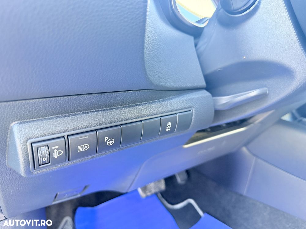 Toyota Corolla 1.8 HSD Dynamic - 31