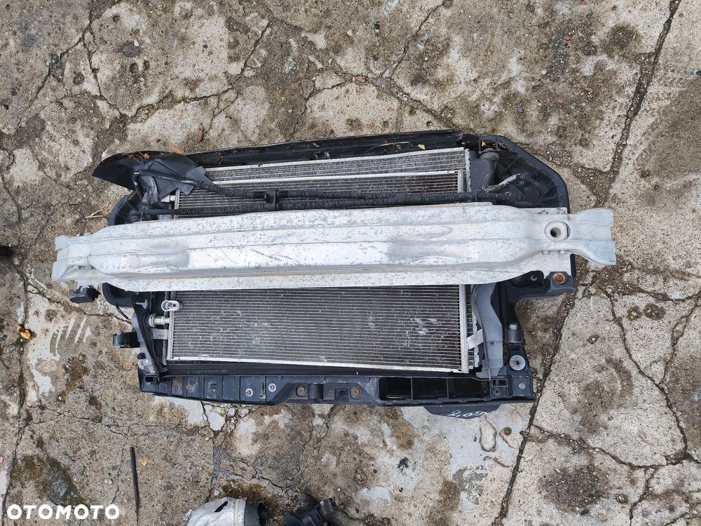 Chłodnice pas przedni wentylator audi A6 C6 2.0tdi 4F0 - 4