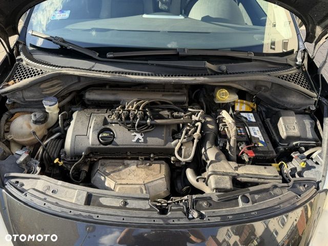 Peugeot 207 1.4 - 7