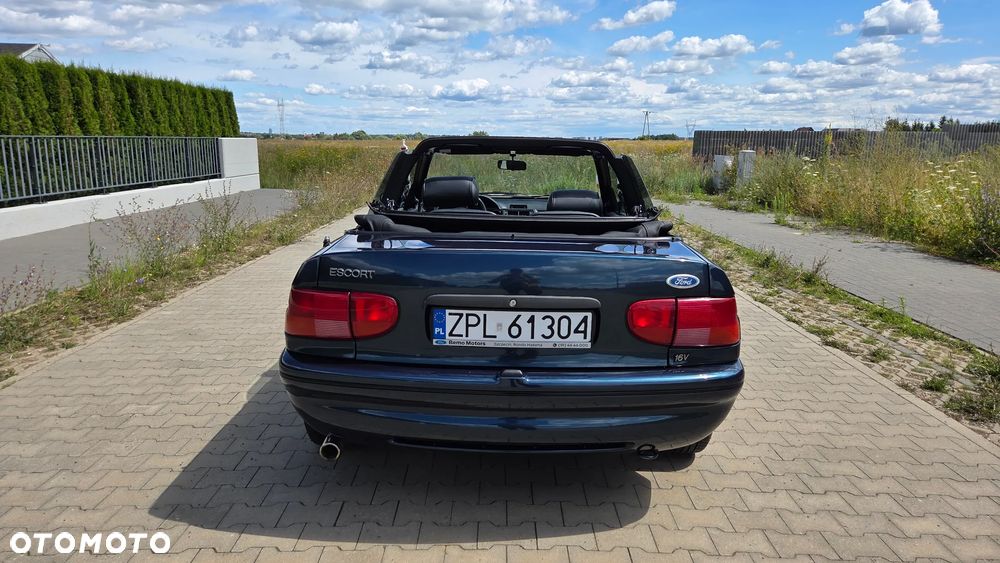 Ford Escort 1.6 16V Flair - 4