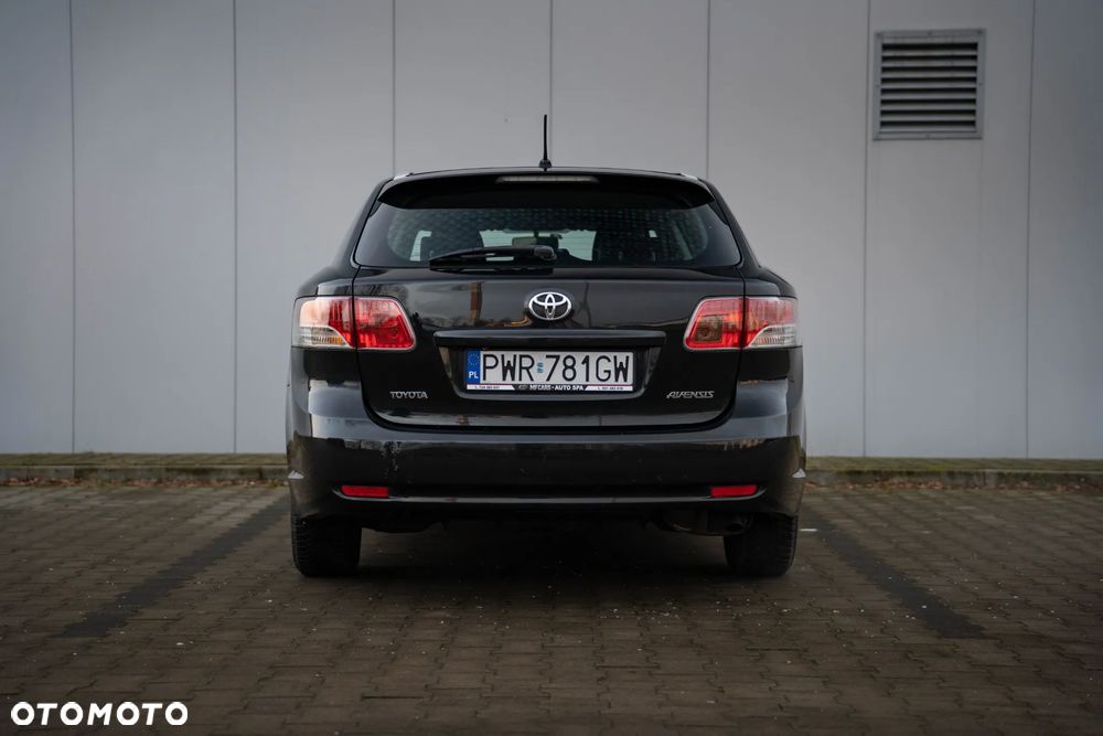 Toyota Avensis 1.8 Multidrive Business Edition - 8