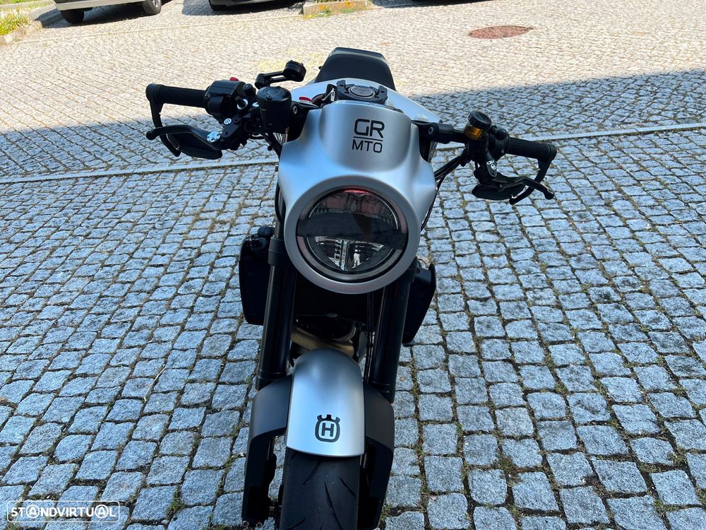 Husqvarna Vitpilen 701 - 20