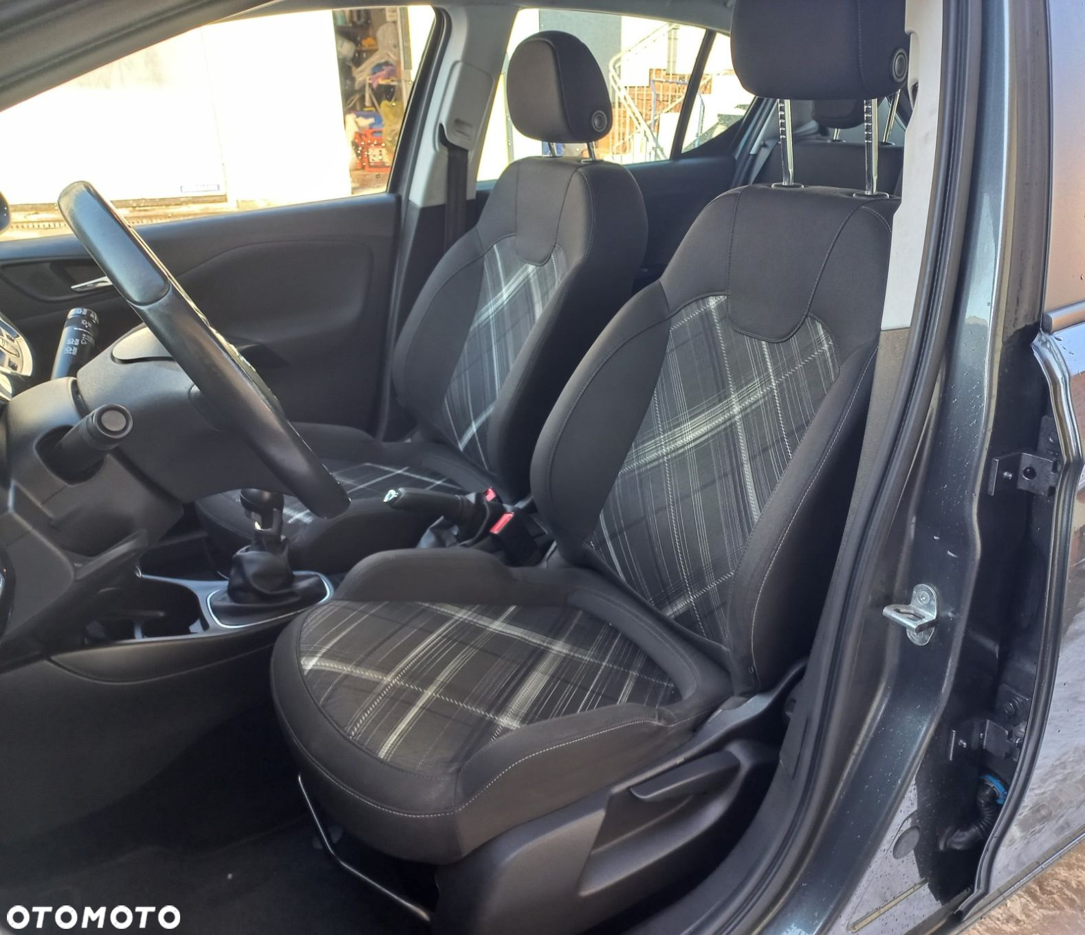 Opel Corsa 1.4 Color Edition - 17