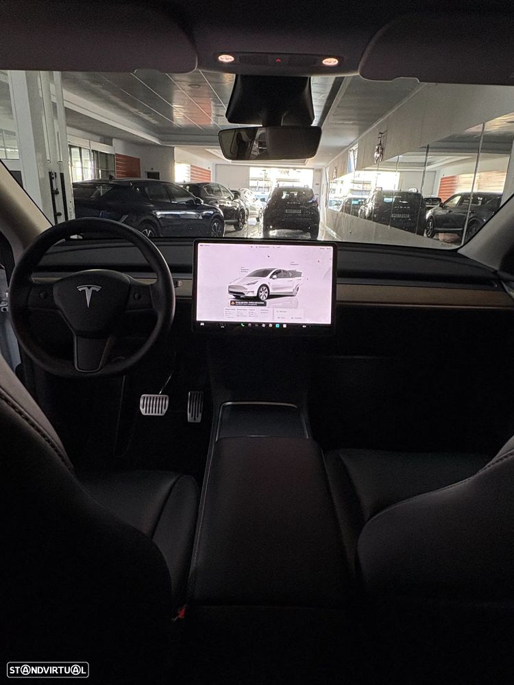Tesla Model Y RWD - 9