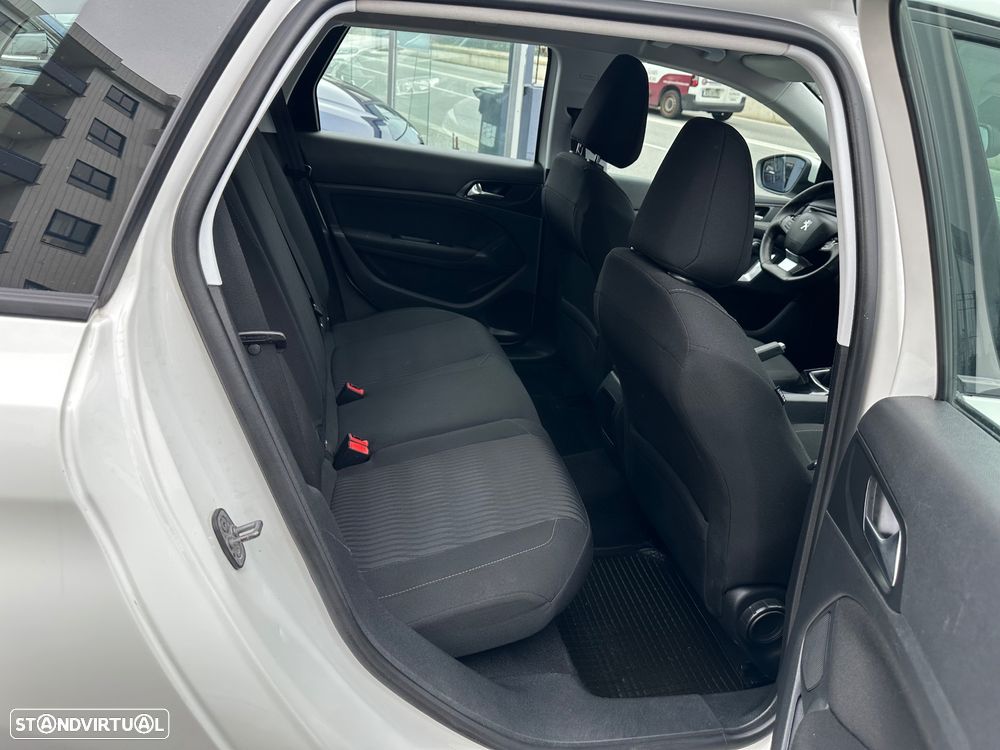 Peugeot 308 SW 1.6 BlueHDi Allure - 33