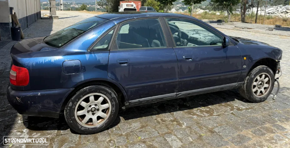 Audi A4 B5 1.9 TDi Ano 1997 Para Peças - 3
