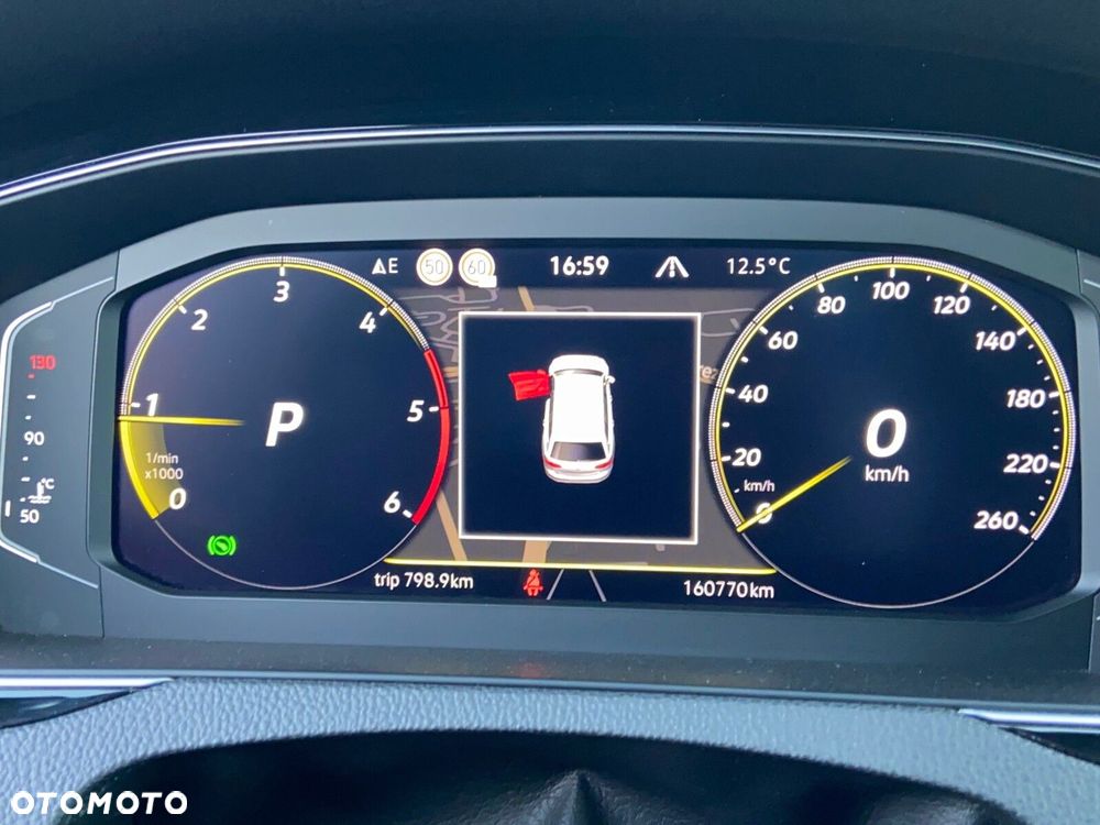 Volkswagen Passat - 12