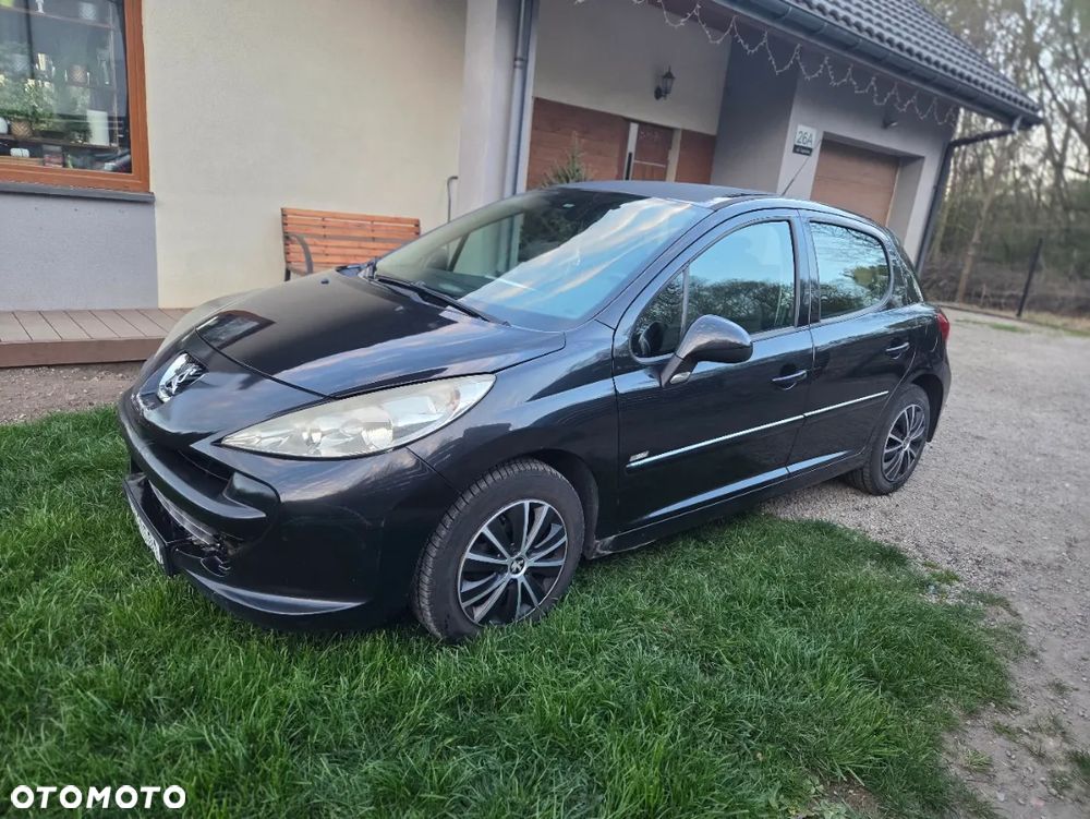 Peugeot 207 90 HDi FAP (Blue Lion) 98G - 5