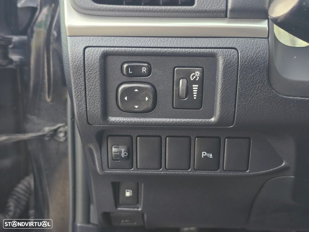 Lexus CT 200h - 11