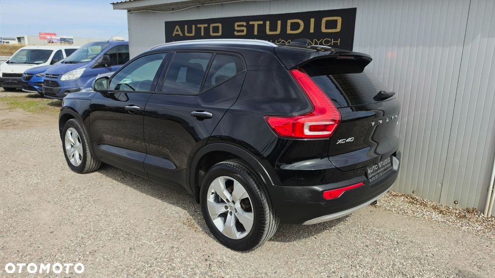 Volvo XC 40 - 35