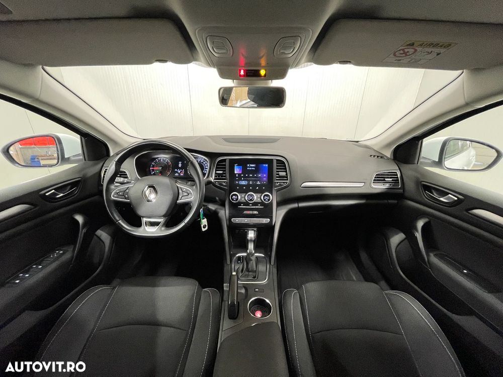Renault Megane TCe EDC Zen - 7