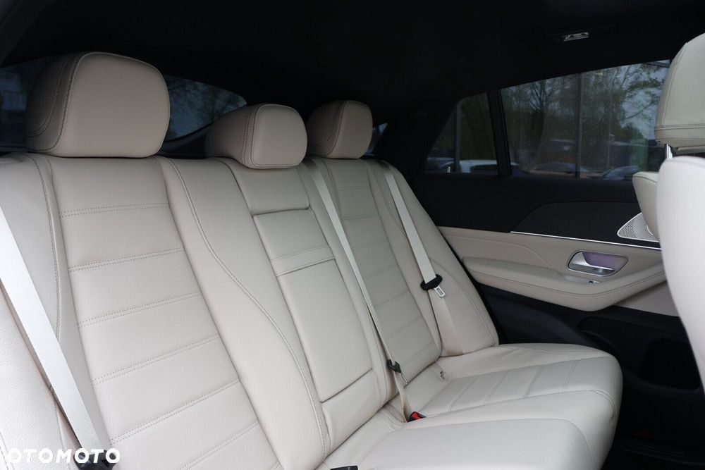 Mercedes-Benz GLE - 23