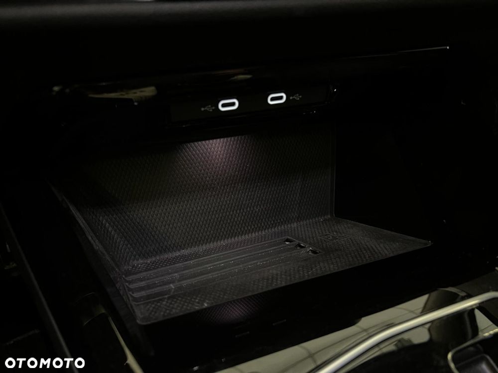 Volkswagen Golf 1.5 eTSI EVO R-Line DSG - 34
