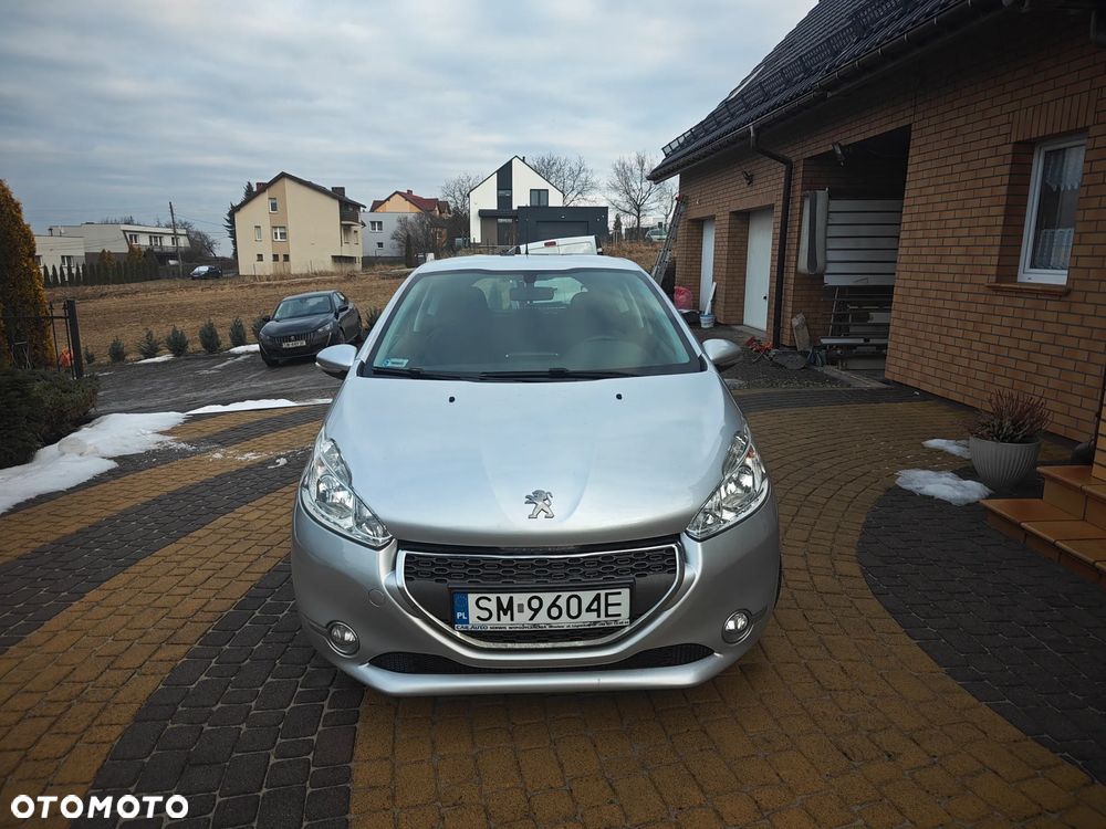 Peugeot 208 e-HDi 92 Stop&Start Allure - 3