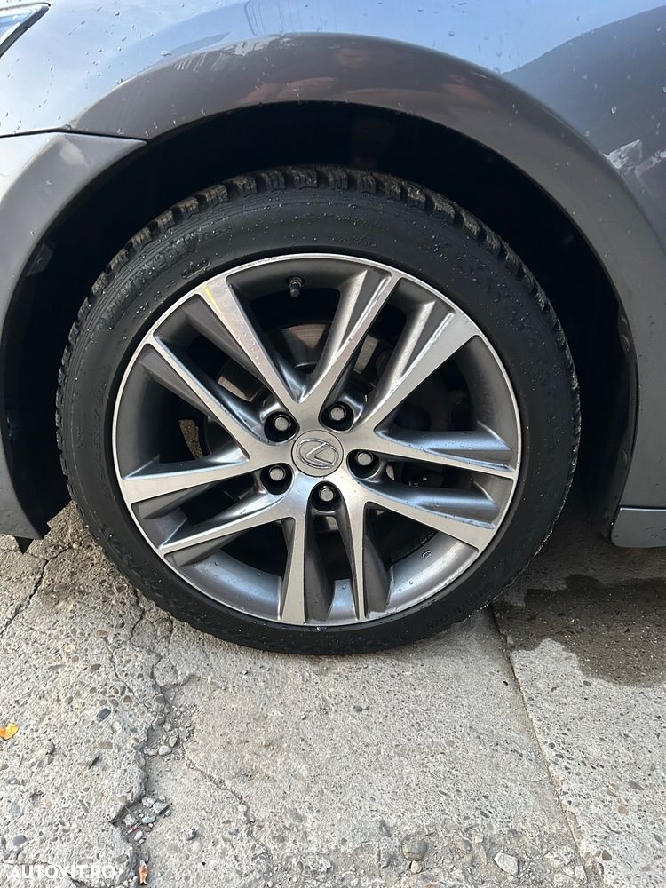 Lexus Seria IS 300h Aut. F Sport - 14