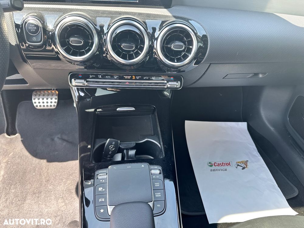 Mercedes-Benz CLA 220 - 18