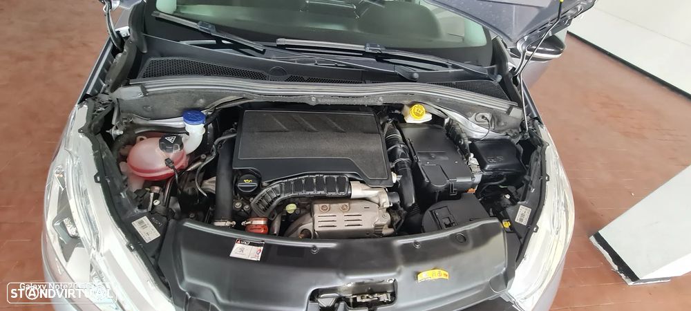 Peugeot 208 1.2 PureTech GT Line - 38