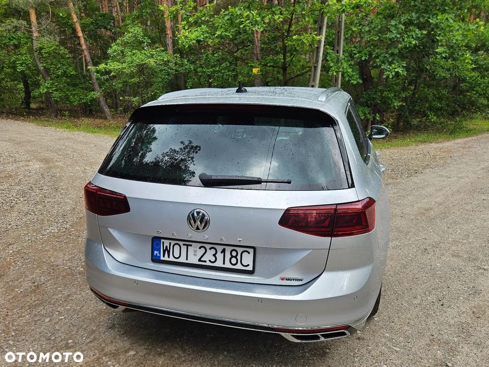 Volkswagen Passat 2.0 TDI SCR DSG 4Motion Elegance - 6